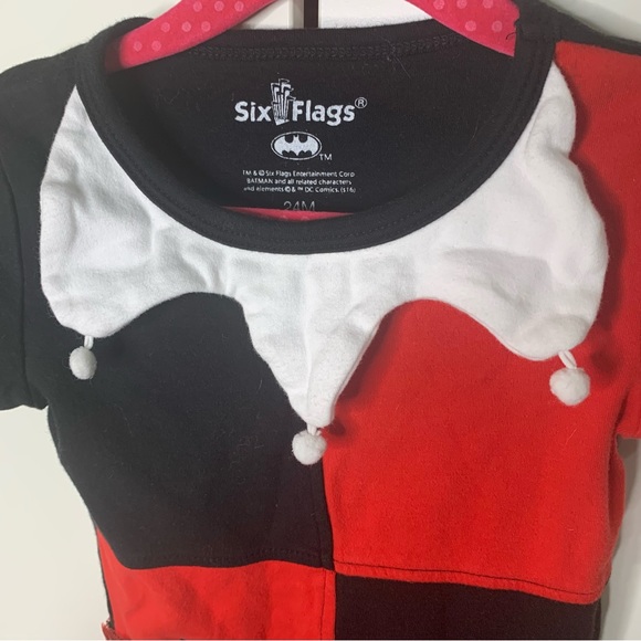 Infants’ Six Flags Batman Harley Quinn Bodysuit - Picture 2 of 12